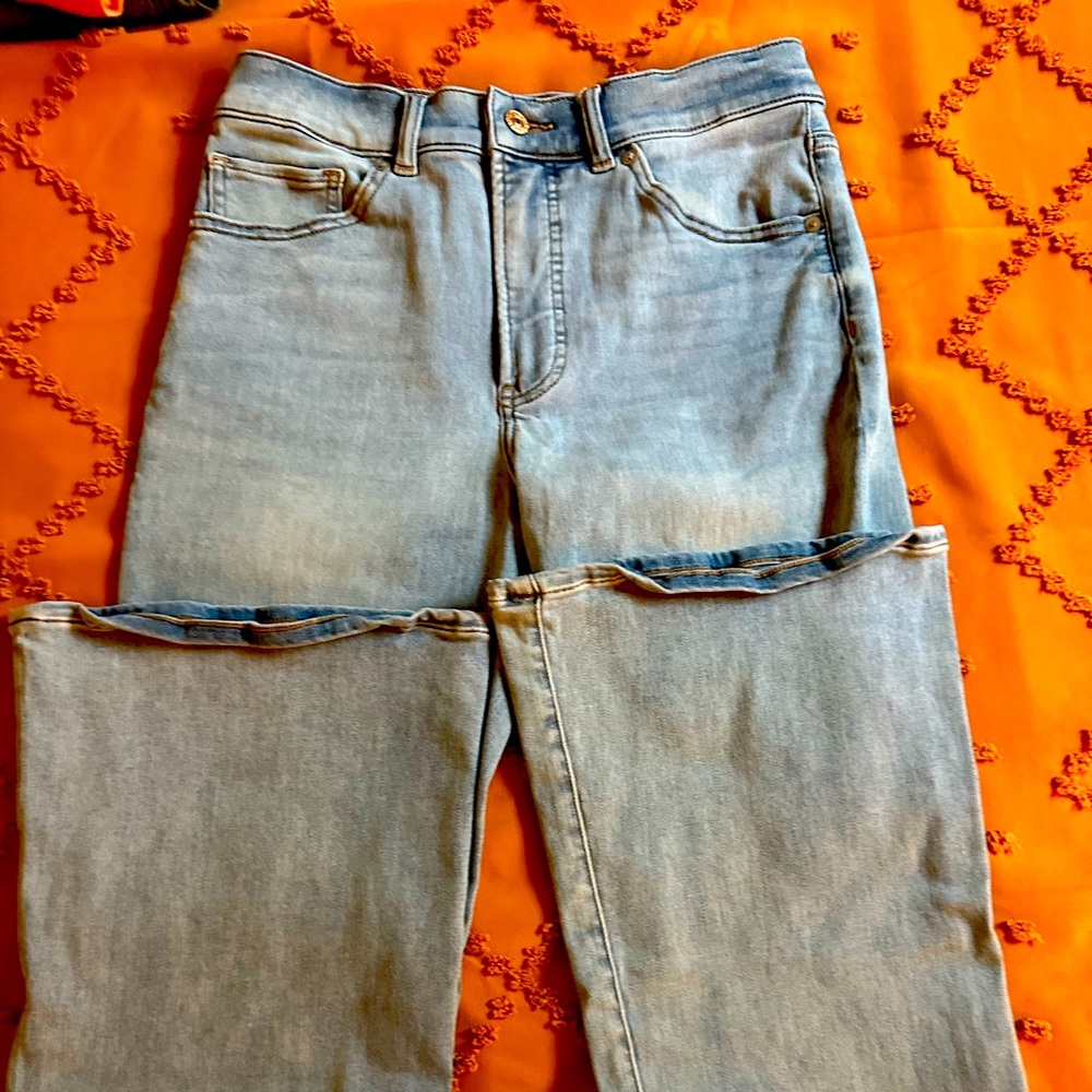 Express women’s flare jeans light wash size 6 regular zipper fly